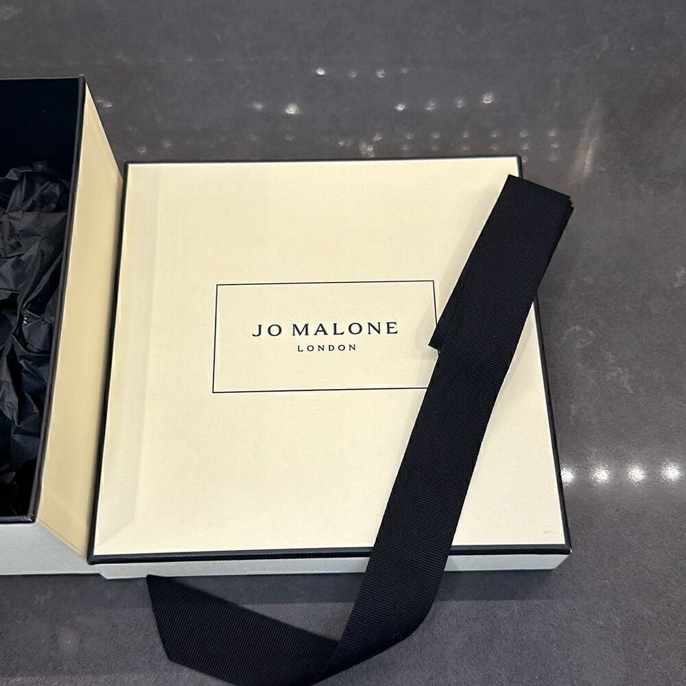 Joe Malone Box Bundle (4 Piece) - Picture 4 of 7